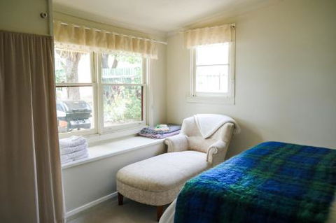 Miss Pyms Cottage - Taree Accommodation 3