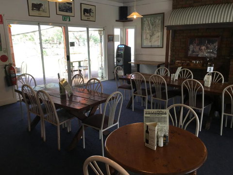 Willalooka Tavern - Taree Accommodation 4