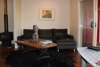 Flame Hill Vineyard - Taree Accommodation 5