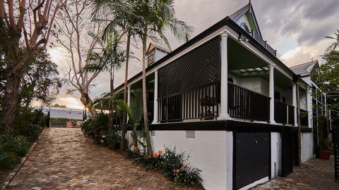 The Regents Park Mansion - Taree Accommodation 0