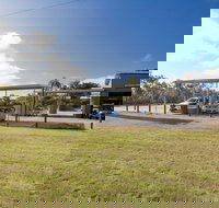 Capricorn Holiday Park - Taree Accommodation