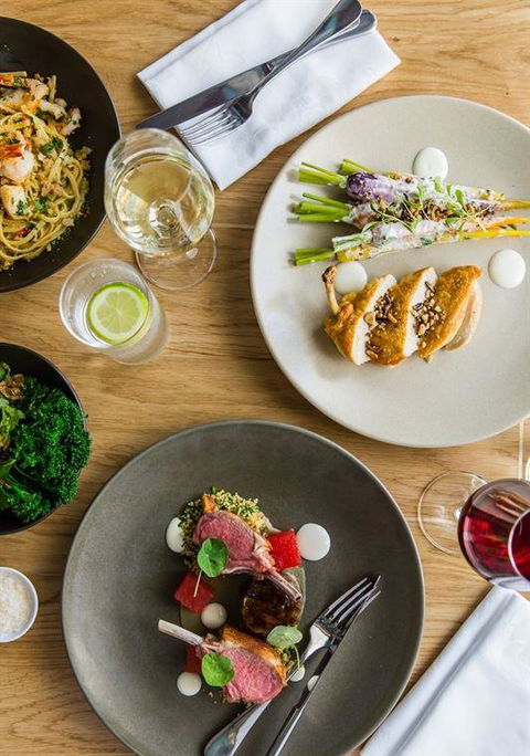 Asian Bay - Taree Accommodation 14