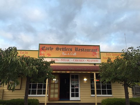 Early Settlers Restaurant - Taree Accommodation 0