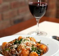 Lombardys on Hesse - Taree Accommodation