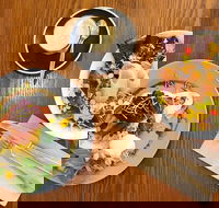 Wolf On Murray - Taree Accommodation