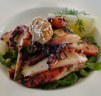 Chris's Beacon Point Restaurant  Villas - Taree Accommodation