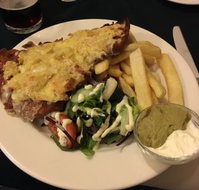 Cunninghams Hotel - Taree Accommodation
