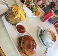 Supreme Bar and Restaurant - Taree Accommodation