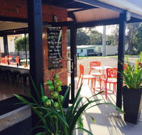 Albert  Co - Taree Accommodation