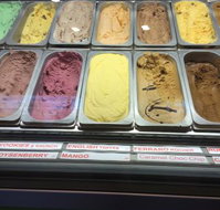 Riviera Ice Cream Parlour - Taree Accommodation
