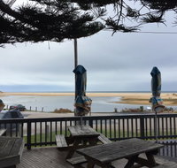 The WaterWheel Tavern - Taree Accommodation