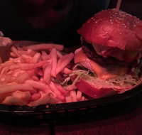 2 Smoking Barrels - Taree Accommodation