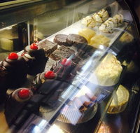 Blue Box Cafe'  Pattisserie - Taree Accommodation