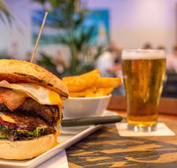 Kirra Beach Hotel - Taree Accommodation