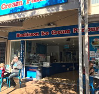 Huskisson ice cream parlour - Taree Accommodation