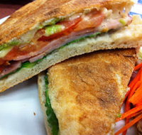 Bar Pelligrini - Taree Accommodation