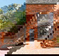 Sally's Paddock at Redbank Winery - Taree Accommodation