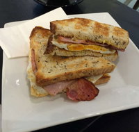 Cafe Di Centro - Taree Accommodation