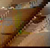 Dorcus and King - Taree Accommodation