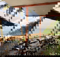 Enzo's On The Beach - Taree Accommodation