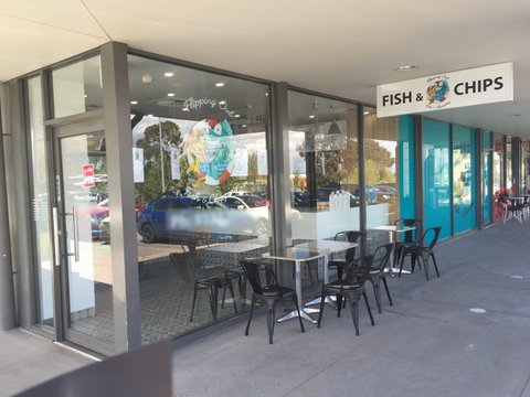 Flipping Out Fish And Chippery - Taree Accommodation 0