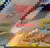 Golden Chicken - Taree Accommodation