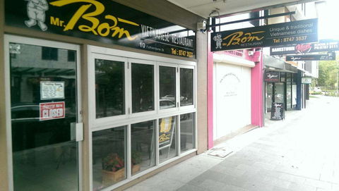 Mr Bom Restaurant - Taree Accommodation 0