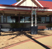 Pizza Hut - Coolangatta - Taree Accommodation
