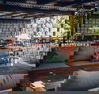 Mick O'Shea's - Taree Accommodation