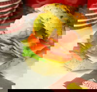 Nathan's Famous - Prairiewood - Taree Accommodation