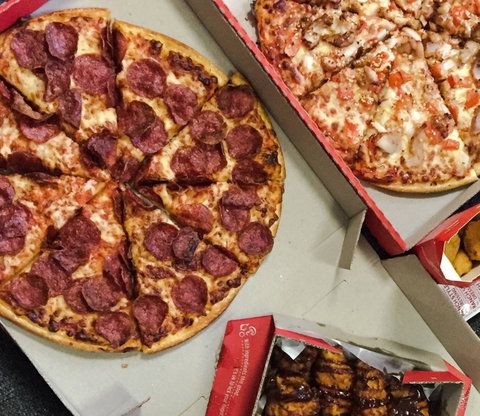 Pizza Hut - Mill Park - Taree Accommodation 0