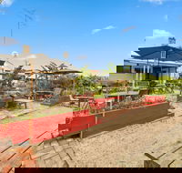 Archies Couch - Taree Accommodation