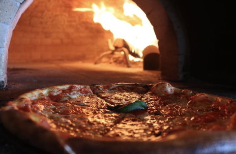 Maranello's Veloce - Taree Accommodation 0