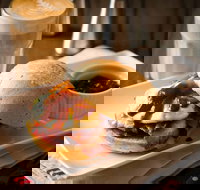 The Coffee Club - Ipswich - Taree Accommodation