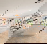 1813 Cellar Door - Taree Accommodation