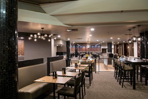 Saltbush Restaurant At DoubleTree By Hilton Alice Springs - Taree Accommodation 0