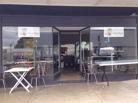 Bean Bags - Taree Accommodation 0