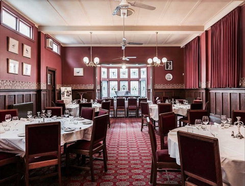 The Geelong Club - Taree Accommodation 1