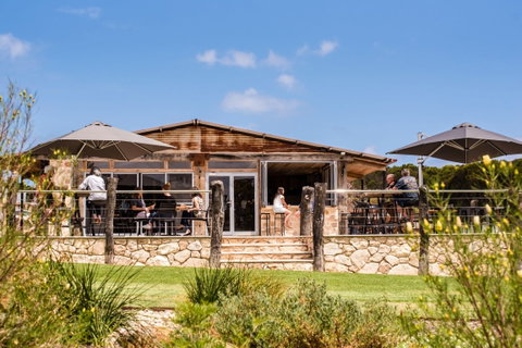False Cape Wines Cellar Door - Taree Accommodation 1