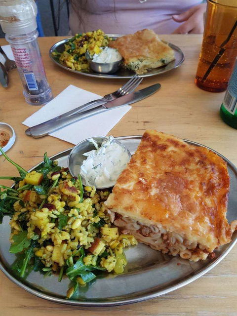 HAM - Harry & Mario - Taree Accommodation 0