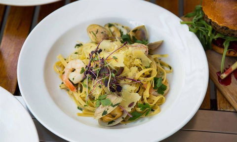 O Bar & Restaurant - Taree Accommodation 5