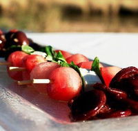 OMaras Hotel - Taree Accommodation