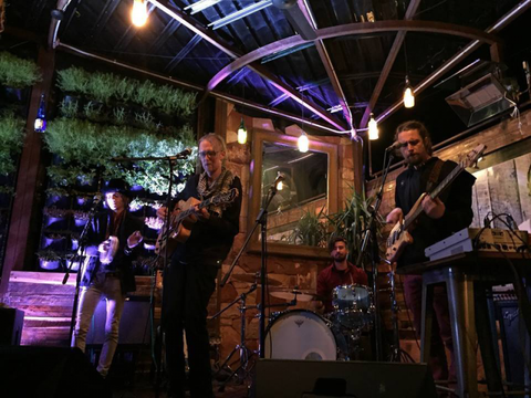 Epilogue Lounge - Taree Accommodation 1