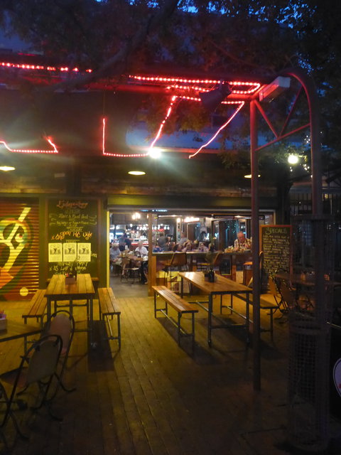 Epilogue Lounge - Taree Accommodation 6