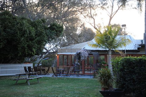 Artesian Spa Motel - Taree Accommodation 0