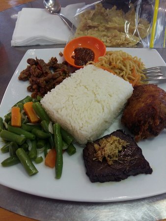 Ayuriz Cafe - Taree Accommodation 0