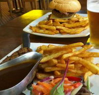 New Royal Hotel - Taree Accommodation