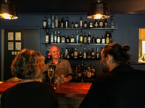 Walter’s Lounge - Taree Accommodation 0