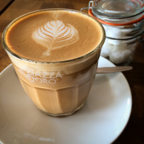 Walter’s Lounge - Taree Accommodation 1