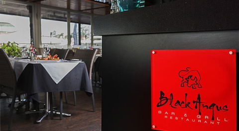 Black Angus Bar & Grill - Taree Accommodation 4